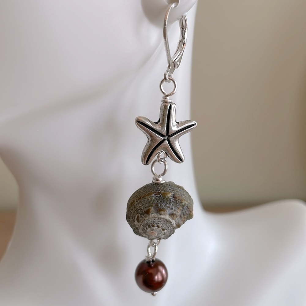 HAND CRAFTED PIERCED EARRINGS Gray Brown Silver Starfish Shells Faux Pearls